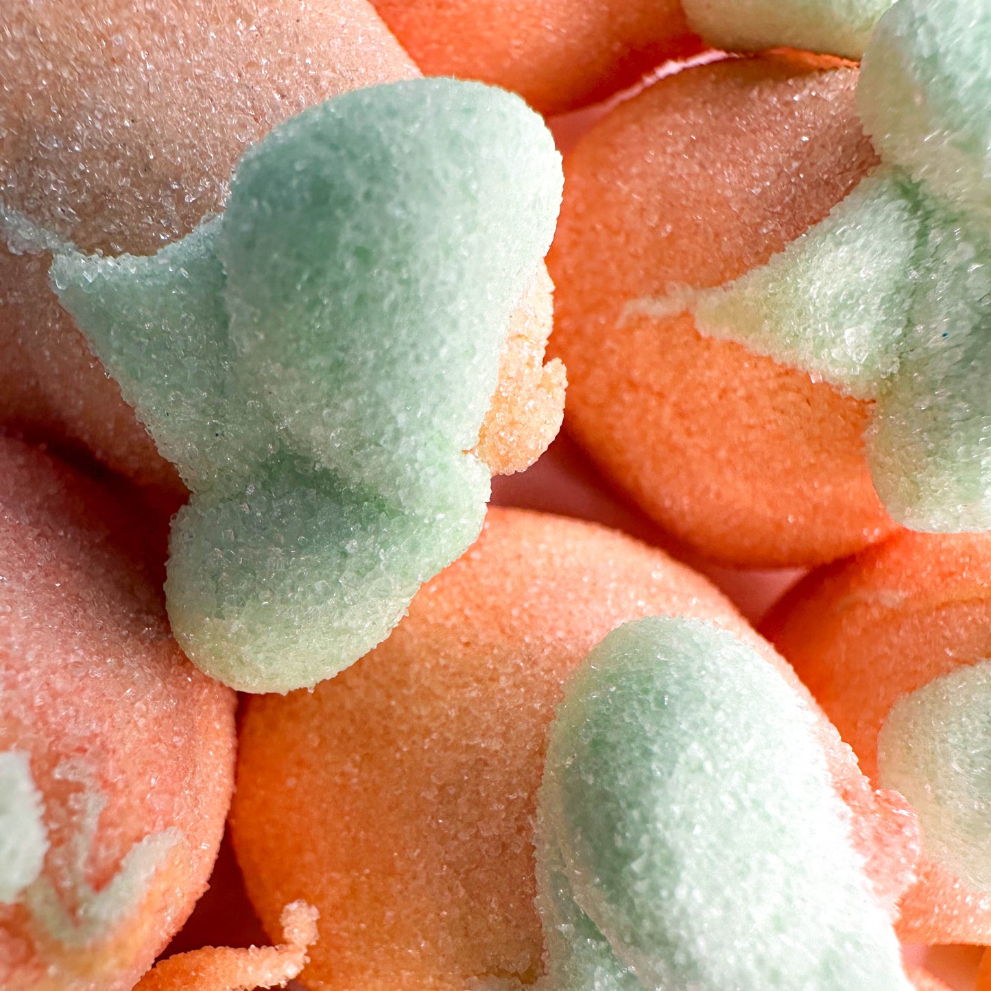 töltött barackos pillecukor