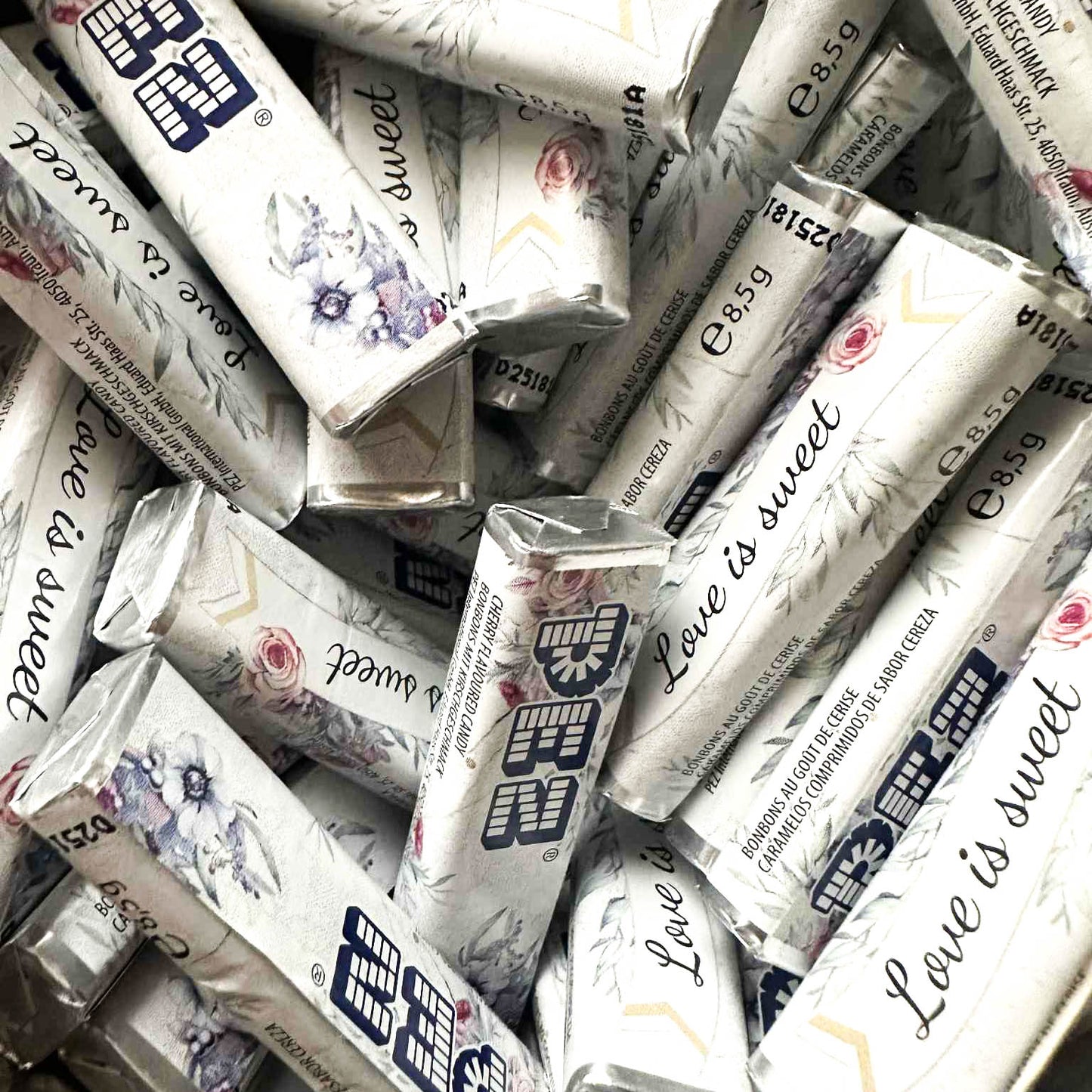 PEZ Esküvői “Love is sweet” Cukorka 8,5g