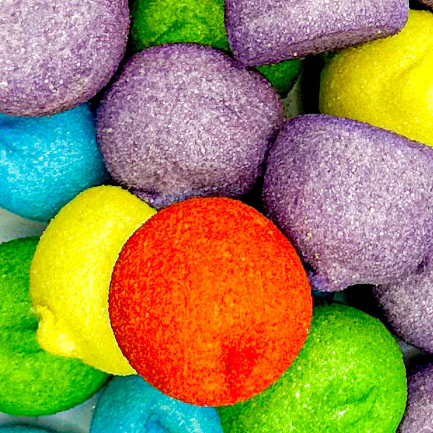 színes gömbök pillecukor