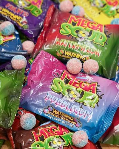 Extrém savanyú cukorka kihívás: Mega Sour vagy Black Death – te melyiket bírod? 😈🍋💀