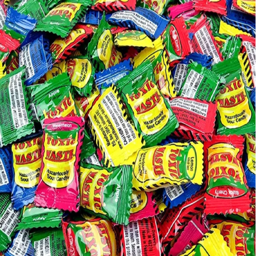 Toxic Waste – Extrán Savanyú Gyümölcsízű Keménycukorka 100g