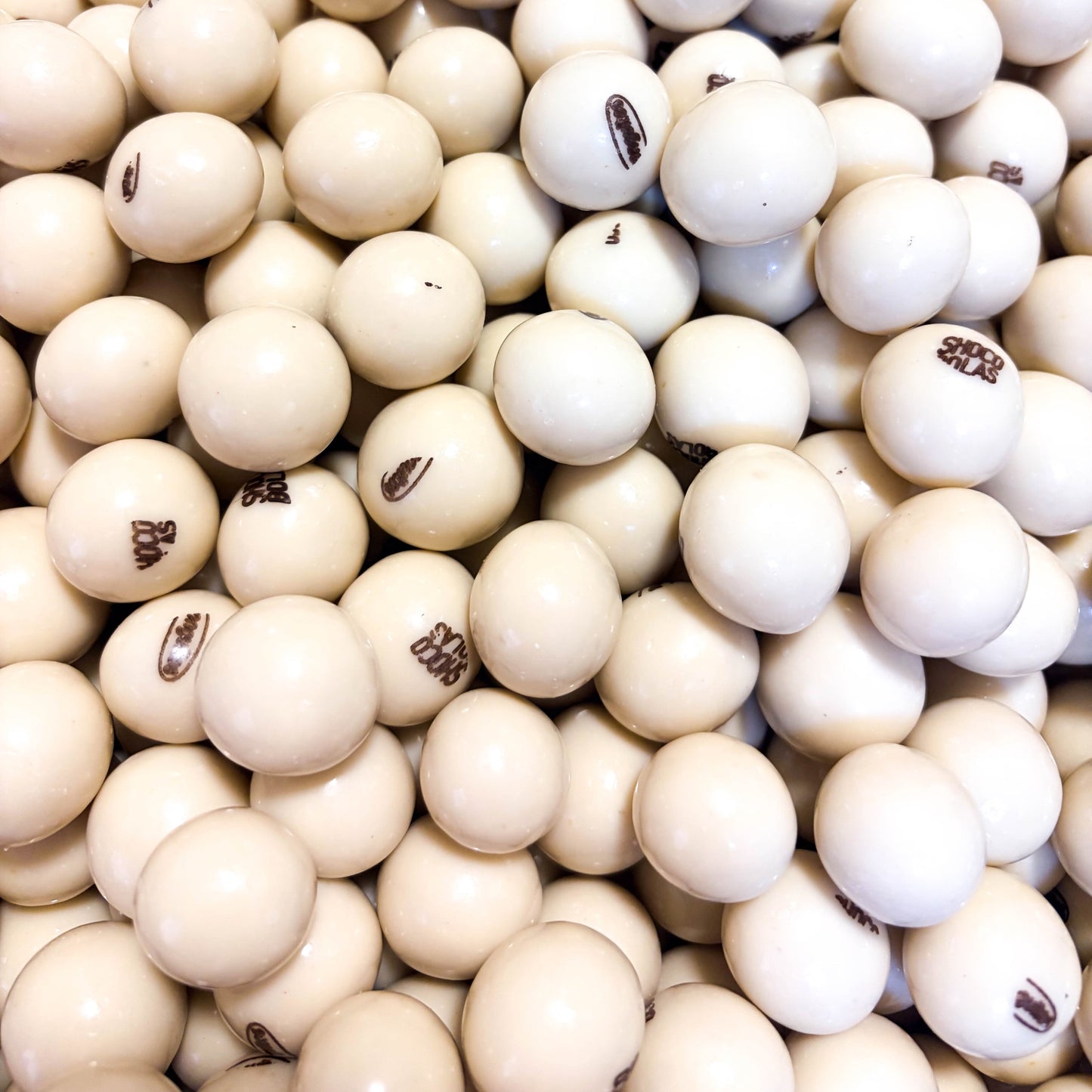 Lacasa White Chocolate Ball – Ropogós Fehércsokis Gabonagolyó 100g